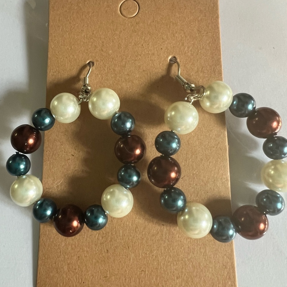 Cute hoop earrings